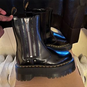 Dr.Marten Chelsea boots